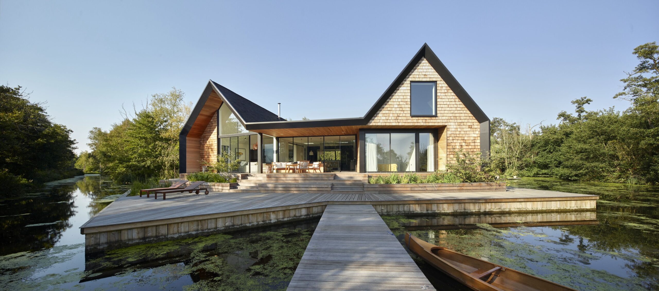 Modern water side house